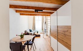 Dream Duplex On Riverside